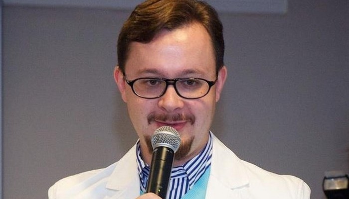 Кирилл Алифанов. Поиск в карьере