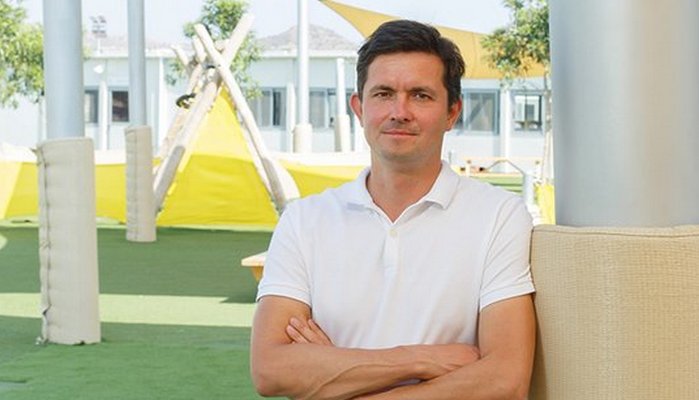 Alexander Shkuratov. Brilliance of education