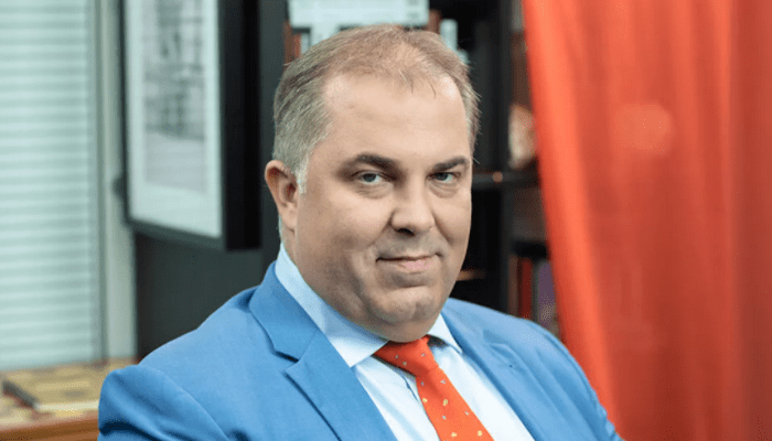 Антон Дмитраков. Финансы, задолженность, доверие